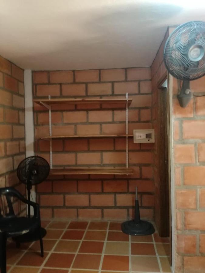 Hotel Pizzeria Opera Толу Екстер'єр фото